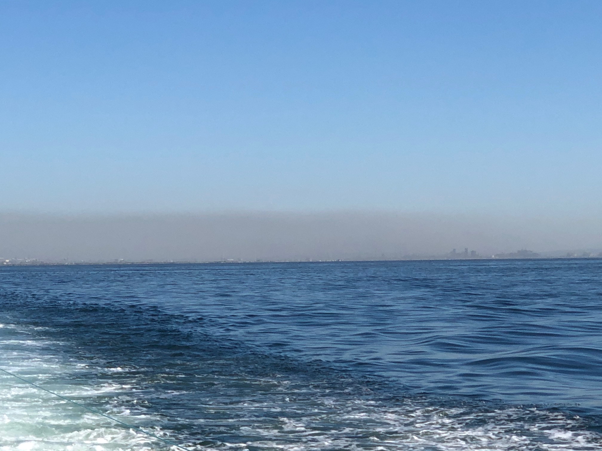 Fumée fos sur mer