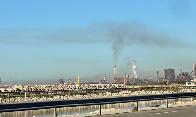 Nouvelles photos de la pollution à Fos sur Mer